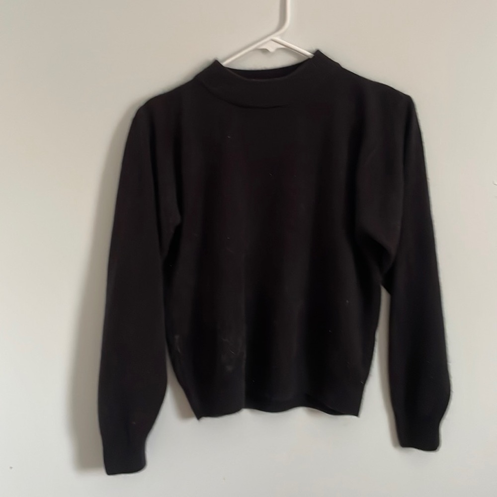 Sag harbor vintage sweater